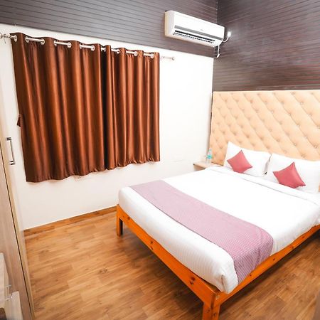 Auro Wellness Castle Otel Pondicherry Dış mekan fotoğraf