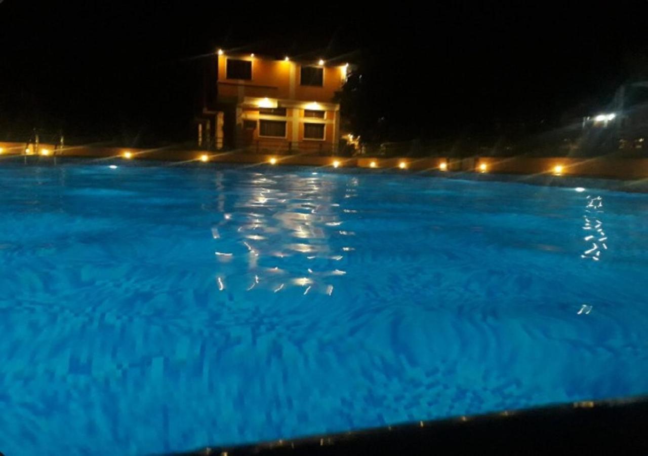 Auro Wellness Castle Otel Pondicherry Dış mekan fotoğraf
